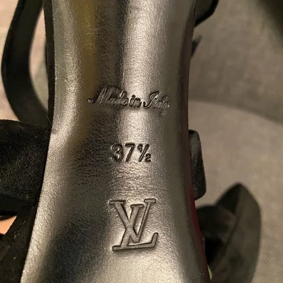 Louis Vuitton Lock Me Sandal in Noir